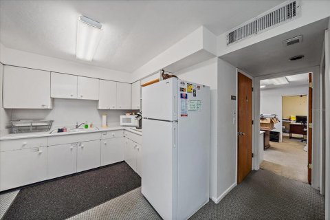 Propiedad comercial en venta en Sarasota, Florida, 311.69 m2 № 1832860 - foto 17
