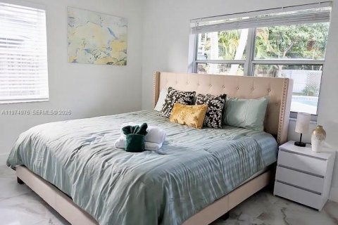 House in Fort Lauderdale, Florida 5 bedrooms, 164.99 sq.m. № 2040679 - photo 9