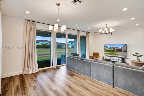 Villa ou maison à vendre à Loxahatchee Groves, Floride: 3 chambres, 210.14 m2 № 1976901 - photo 13