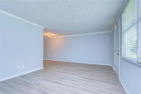 Condominio en venta en Saint Petersburg, Florida, 1 dormitorio, 76.64 m2 № 2115097 - foto 5