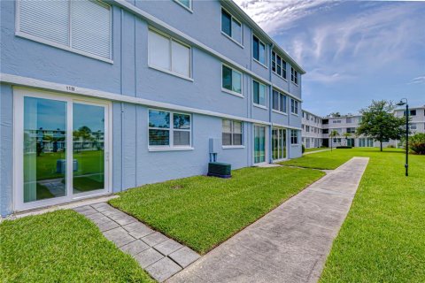 Condominio en venta en Saint Petersburg, Florida, 1 dormitorio, 76.64 m2 № 2115097 - foto 27