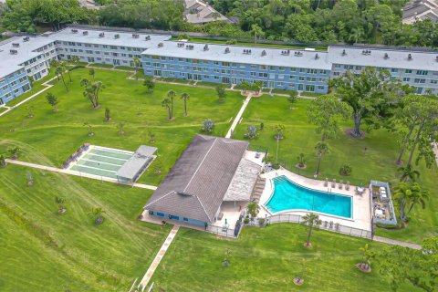Condominio en venta en Saint Petersburg, Florida, 1 dormitorio, 76.64 m2 № 2115097 - foto 28