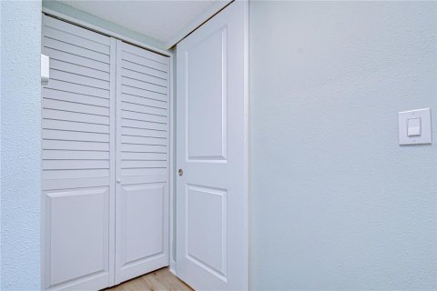 Condominio en venta en Saint Petersburg, Florida, 1 dormitorio, 76.64 m2 № 2115097 - foto 21