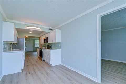 Condominio en venta en Saint Petersburg, Florida, 1 dormitorio, 76.64 m2 № 2115097 - foto 15