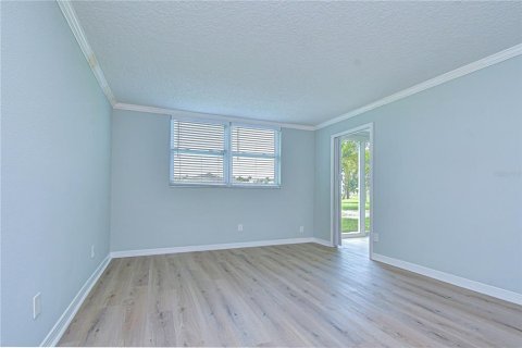 Condominio en venta en Saint Petersburg, Florida, 1 dormitorio, 76.64 m2 № 2115097 - foto 18