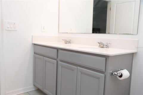 House in Haines City, Florida 3 bedrooms, 144.93 sq.m. № 2208088 - photo 19