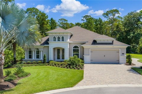 House in Ormond Beach, Florida 3 bedrooms, 278.24 sq.m. № 2312732
