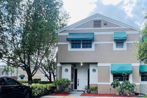 Touwnhouse à Cooper City, Floride 3 chambres, 135.54 m2 № 2068204