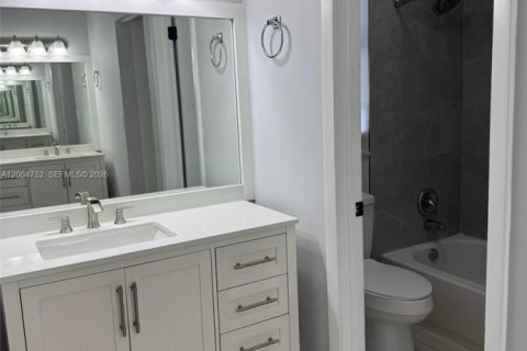 Купить таунхаус в Купер-Сити, Флорида 3 спальни, 135.54м2, № 2068204 - фото 27