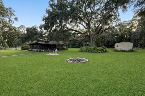 House in Mount Dora, Florida 3 bedrooms, 134.71 sq.m. № 2391418 - photo 13