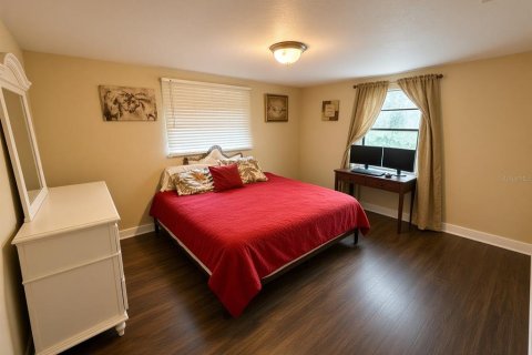 House in Mount Dora, Florida 3 bedrooms, 134.71 sq.m. № 2391418 - photo 4