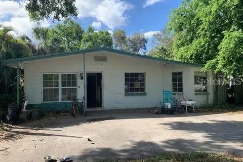 House in Tampa, Florida 3 bedrooms, 117.43 sq.m. № 1916956 - photo 4
