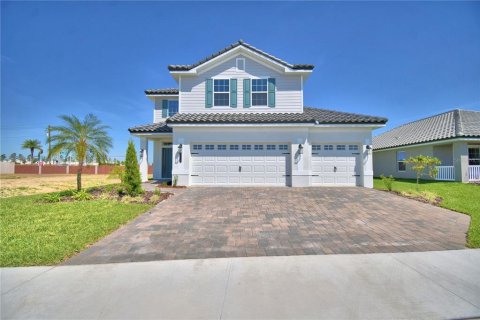 House in Auburndale, Florida 4 bedrooms, 223.43 sq.m. № 1527163 - photo 2