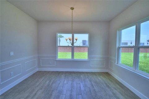 House in Auburndale, Florida 4 bedrooms, 223.43 sq.m. № 1527163 - photo 16