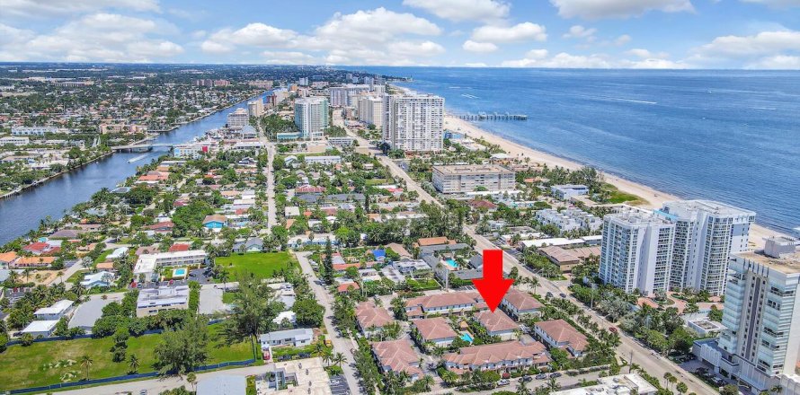 Adosado en Pompano Beach, Florida 3 dormitorios, 132.39 m2 № 996367
