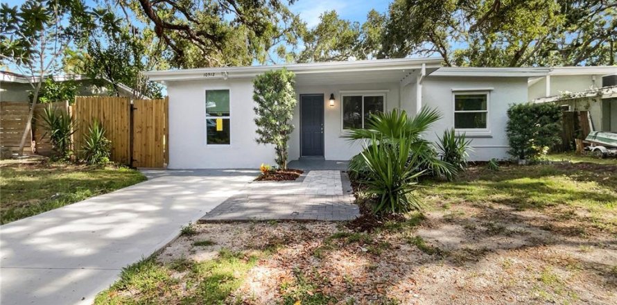 Casa en Madeira Beach, Florida 3 dormitorios, 99.22 m2 № 1855402