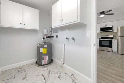 Casa en venta en Madeira Beach, Florida, 3 dormitorios, 99.22 m2 № 1855402 - foto 10