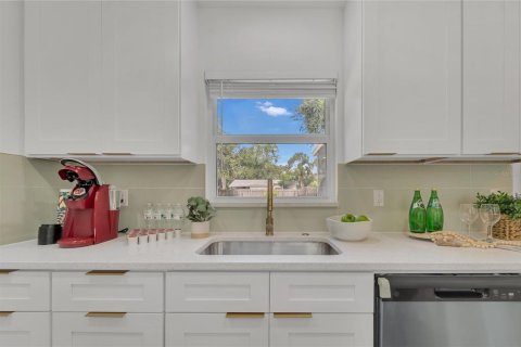 Villa ou maison à vendre à Dunedin, Floride: 3 chambres, 111.95 m2 № 1835097 - photo 12