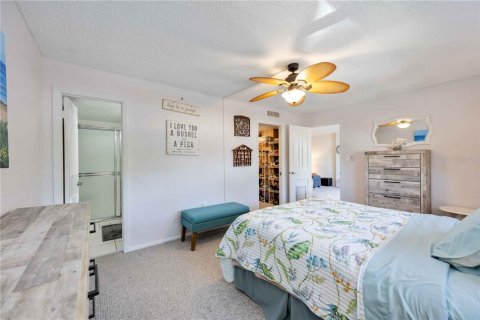 Condo in Bradenton, Florida, 2 bedrooms  № 1681024 - photo 27