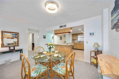 Condo in Bradenton, Florida, 2 bedrooms  № 1681024 - photo 18