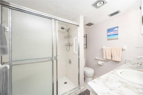 Condo in Bradenton, Florida, 2 bedrooms  № 1681024 - photo 28