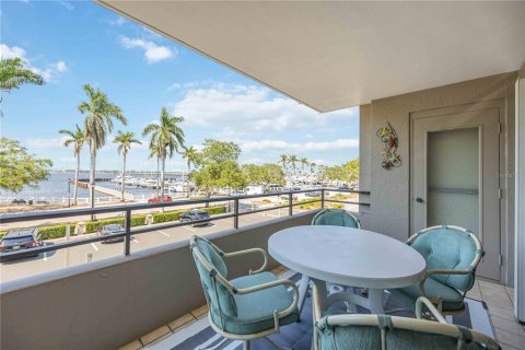 Copropriété à vendre à Bradenton, Floride: 2 chambres, 118.91 m2 № 1681024 - photo 5
