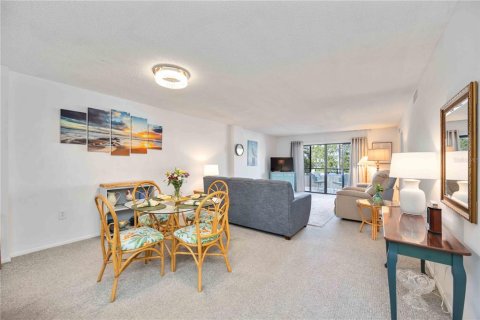 Copropriété à vendre à Bradenton, Floride: 2 chambres, 118.91 m2 № 1681024 - photo 16
