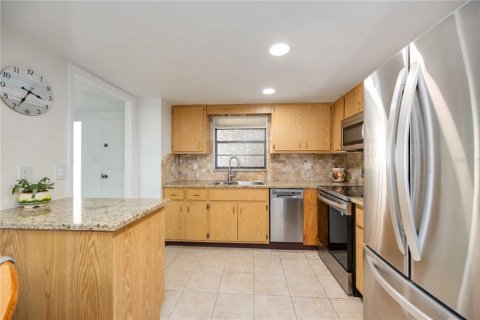 Condo in Bradenton, Florida, 2 bedrooms  № 1681024 - photo 7