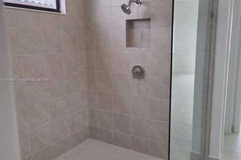 Villa ou maison à louer à Ave Maria, Floride: 5 chambres, 315.03 m2 № 1958295 - photo 14