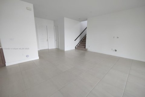 Villa ou maison à louer à Ave Maria, Floride: 5 chambres, 315.03 m2 № 1958295 - photo 2