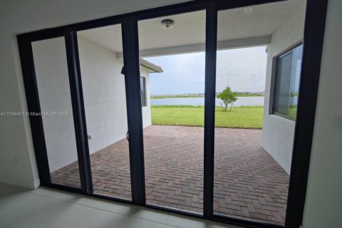 Villa ou maison à louer à Ave Maria, Floride: 5 chambres, 315.03 m2 № 1958295 - photo 6