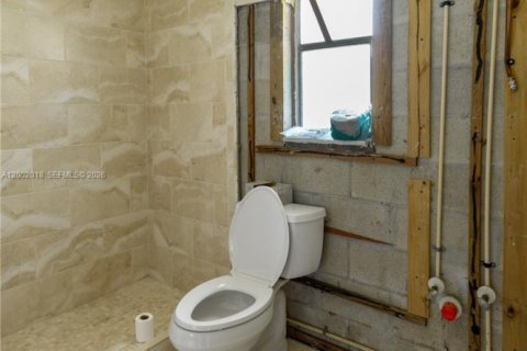 Купить виллу или дом в Форт Майерс, Флорида 2 спальни, 102.1м2, № 2066424 - фото 7