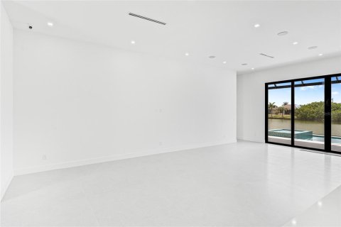 Villa ou maison à vendre à Port Charlotte, Floride: 5 chambres, 286.14 m2 № 2324721 - photo 14