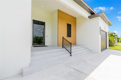 Villa ou maison à vendre à Port Charlotte, Floride: 5 chambres, 286.14 m2 № 2324721 - photo 11