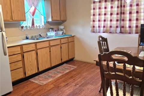 House in Okeechobee, Florida 3 bedrooms, 93.65 sq.m. № 1796933 - photo 3