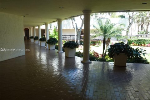 Copropriété à louer à Sunny Isles Beach, Floride: 1 chambre, 71.26 m2 № 1711521 - photo 21