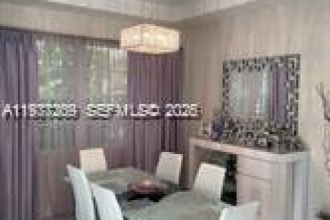 Casa en alquiler en Parkland, Florida, 6 dormitorios, 353.96 m2 № 1996657 - foto 7