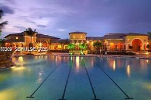 Casa en alquiler en Parkland, Florida, 6 dormitorios, 353.96 m2 № 1996657 - foto 21