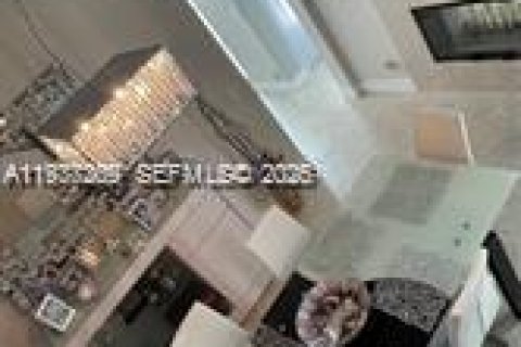 Casa en alquiler en Parkland, Florida, 6 dormitorios, 353.96 m2 № 1996657 - foto 9