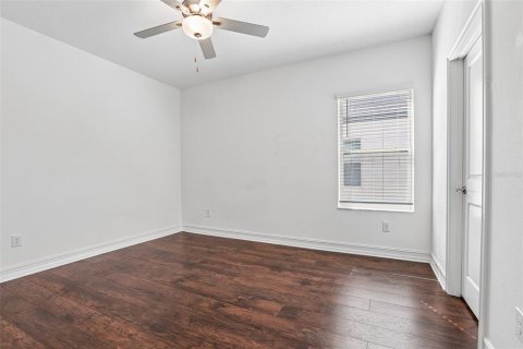 Casa en venta en Tampa, Florida, 4 dormitorios, 269.32 m2 № 2430550 - foto 25