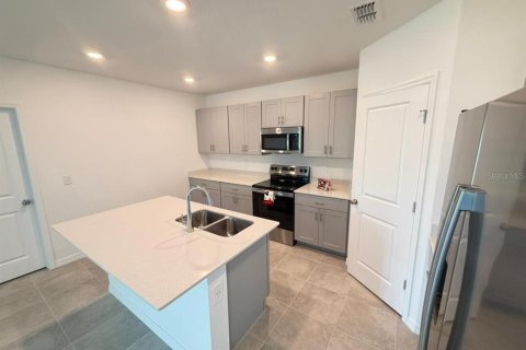 Villa ou maison à louer à Kissimmee, Floride: 5 chambres, 229.56 m2 № 2341871 - photo 5