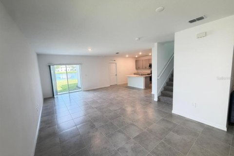 Villa ou maison à louer à Kissimmee, Floride: 5 chambres, 229.56 m2 № 2341871 - photo 2
