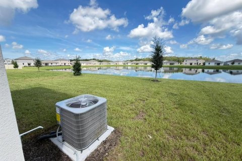 Villa ou maison à louer à Kissimmee, Floride: 5 chambres, 229.56 m2 № 2341871 - photo 22