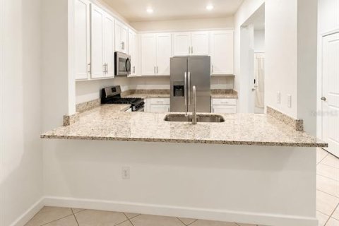 Touwnhouse à vendre à Bradenton, Floride: 3 chambres, 178.84 m2 № 2405146 - photo 5