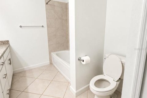 Touwnhouse à vendre à Bradenton, Floride: 3 chambres, 178.84 m2 № 2405146 - photo 16