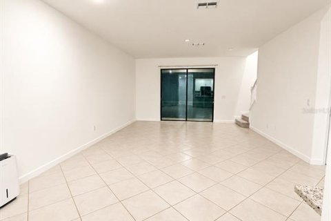Touwnhouse à vendre à Bradenton, Floride: 3 chambres, 178.84 m2 № 2405146 - photo 2