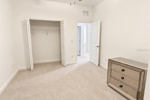 Touwnhouse à vendre à Bradenton, Floride: 3 chambres, 178.84 m2 № 2405146 - photo 12