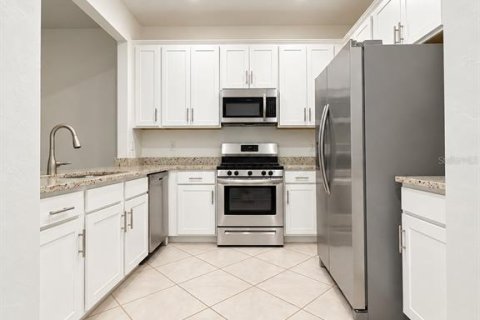 Touwnhouse à vendre à Bradenton, Floride: 3 chambres, 178.84 m2 № 2405146 - photo 4