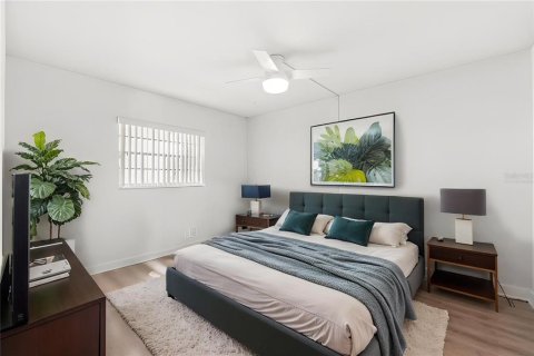 Condo in Tampa, Florida, 2 bedrooms № 2092151 - photo 20
