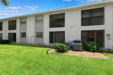 Condo in Tampa, Florida, 2 bedrooms № 2092151 - photo 26
